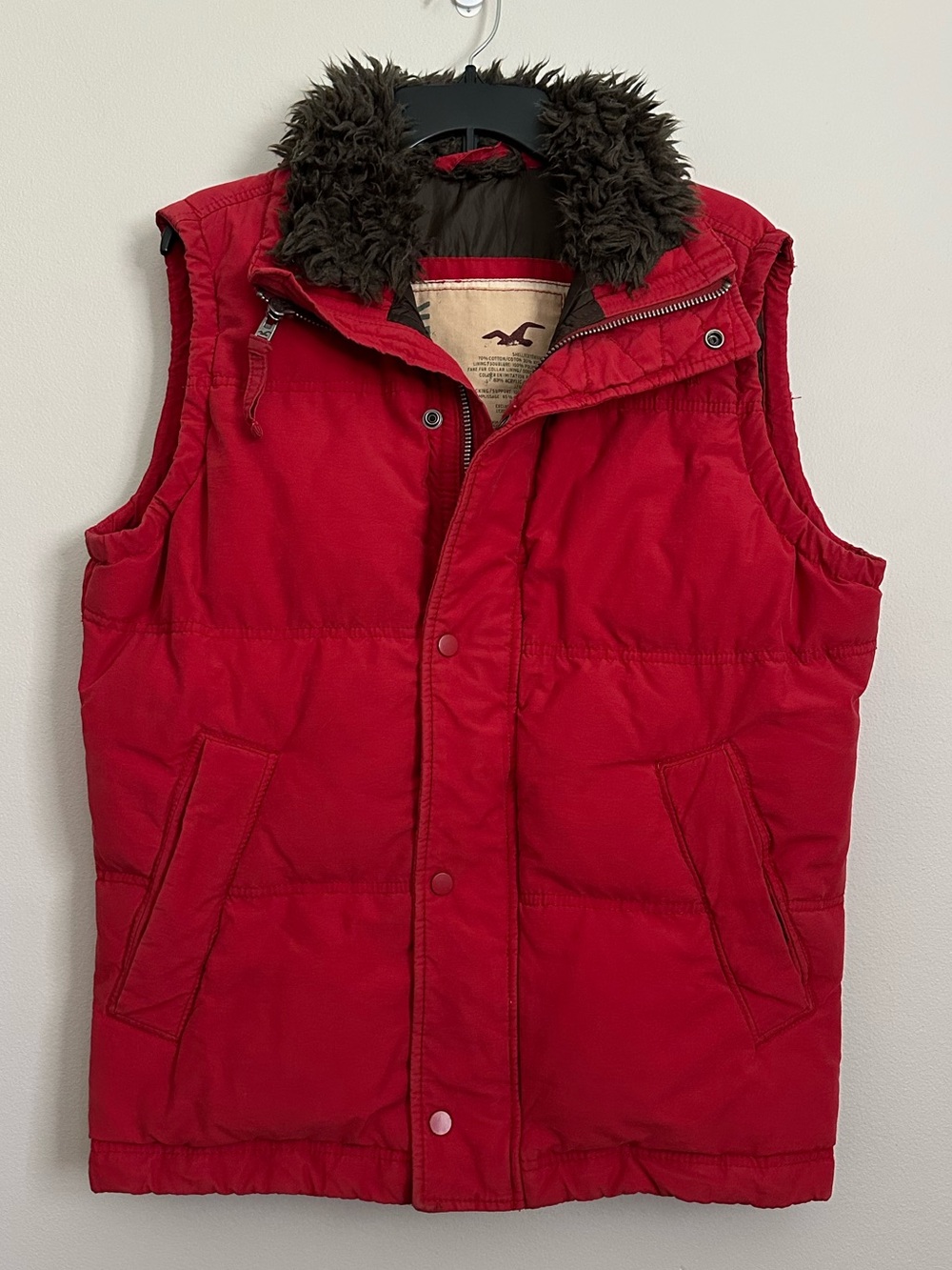 Hollister Red Puffer Vest Down Filled Faux Fur Men’s Medium Y2K Gorpcore Campus